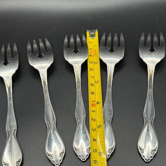Set Of 6 Oneida Stainless Steel Berkeley Pattern Salad Forks 6.25" Floral Design - Picture 5 of 5